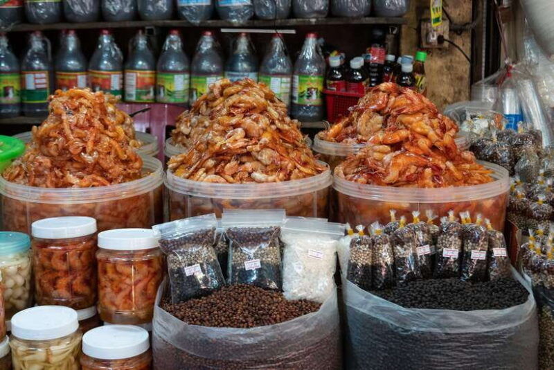 one-day-trip-to-pepper-farm-chhngok-temple-and-salt-field