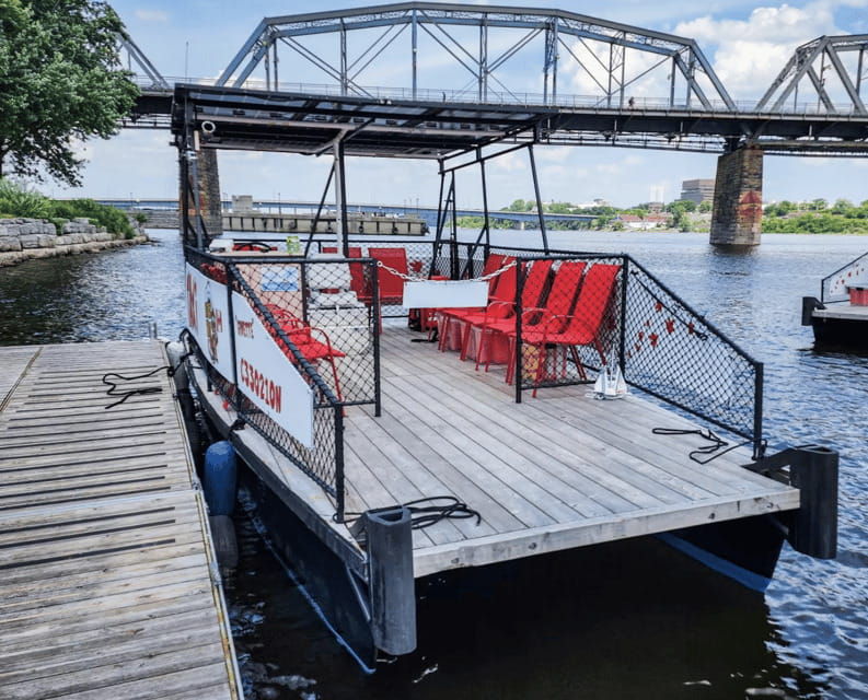 ottawa-solar-electric-vessel-hop-on-hop-off-boat-ticket