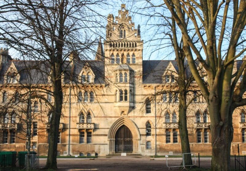 oxford-alumni-led-walking-tour-w-new-college-entry-option