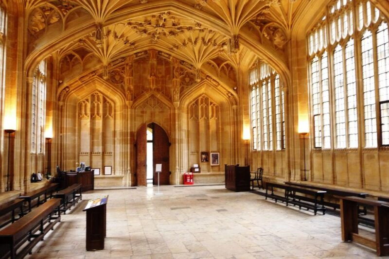 oxford-harry-potter-insights-divinity-school-group-tour