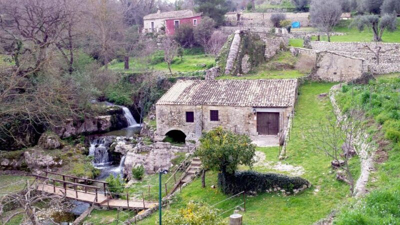 palazzolo-a-from-corso-vittorio-emanuele-to-the-watermill
