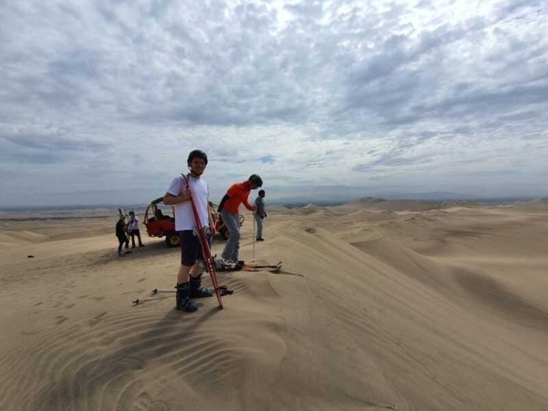 paracas-or-pisco-private-huacachina-oasis-tour-buggy-ride