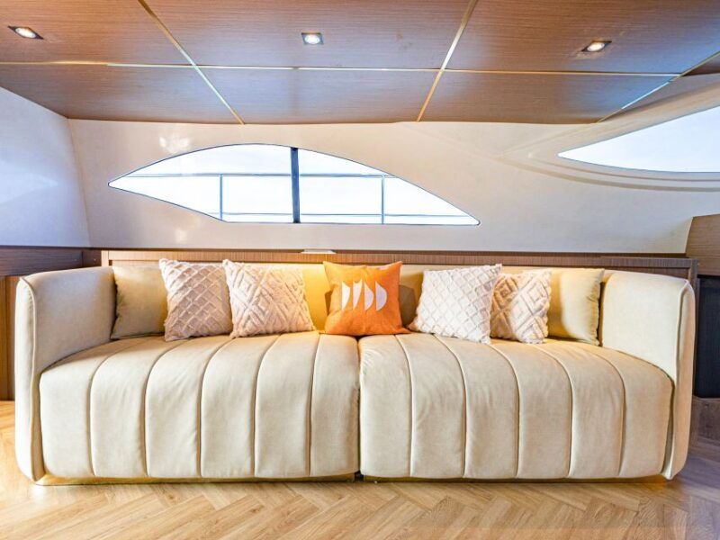 pattaya-private-luxury-catamaran-island-discoveries