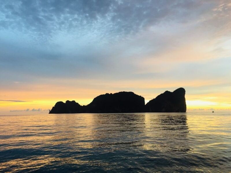 phi-phi-islands-half-day-private-speed-boat-charter