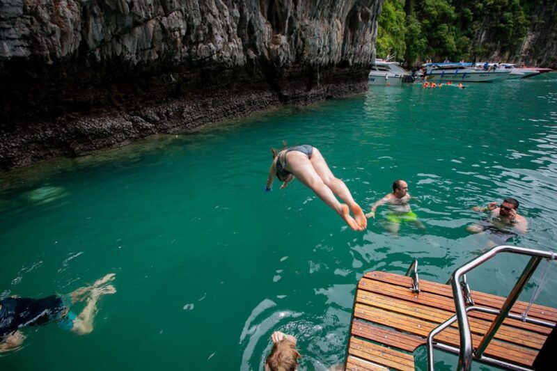 phi-phi-sunset-and-plankton-by-speed-boat-with-snorkeling