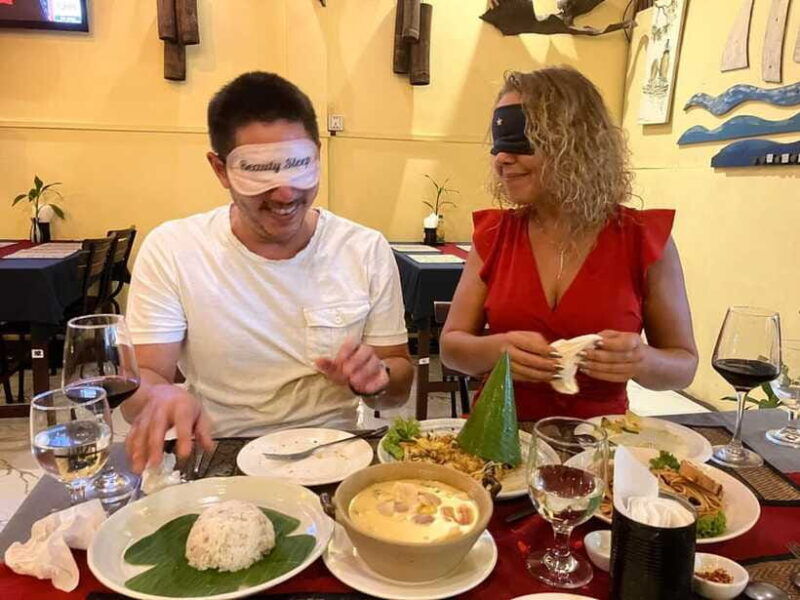 phnom-penh-blindfolded-dining-experience-with-tuk-tuk