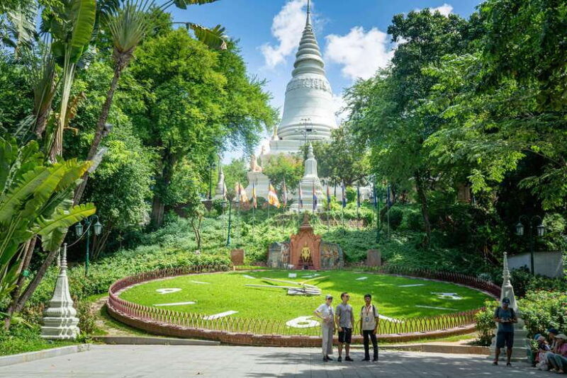phnom-penh-sunset-cruise-evening-city-tour-by-tuk-tuk