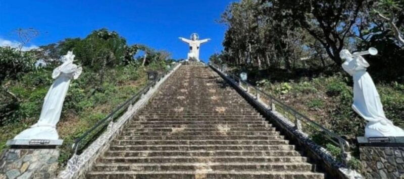 phu-my-port-private-tour-to-vung-tau-beach-buddha-statues