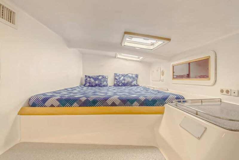 phuket-coral-or-maiton-island-private-luxury-catamaran-tour