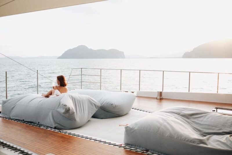 phuket-james-bond-island-luxury-sunset-cruise