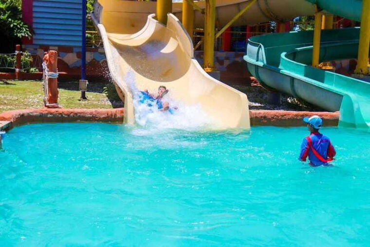 phuket-splash-jungle-water-park-entry-ticket