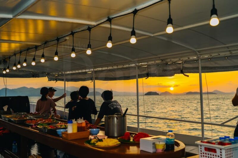 phuket-sunset-seafood-dinner-cruise-in-phang-nga-bay