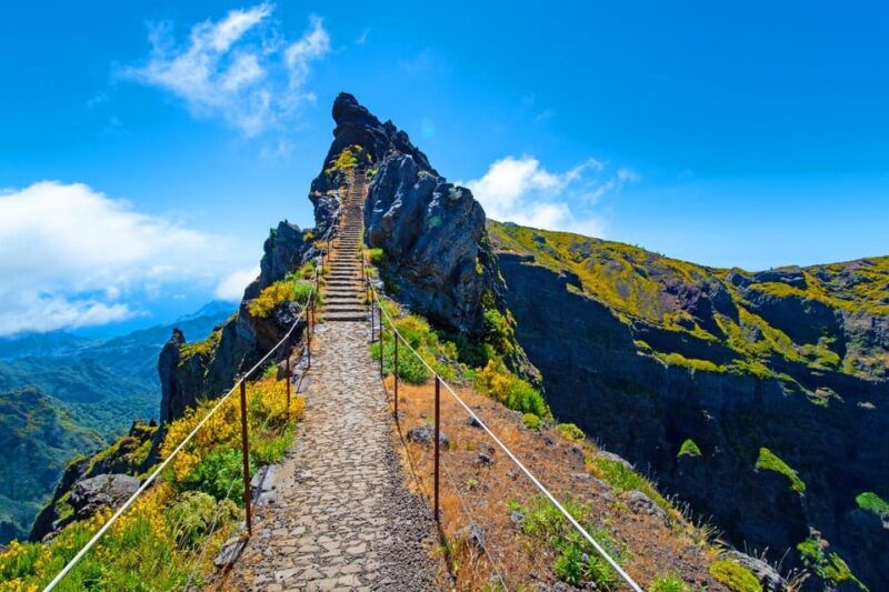 pico-areeiro-to-pico-ruivo-madeira-island-walk