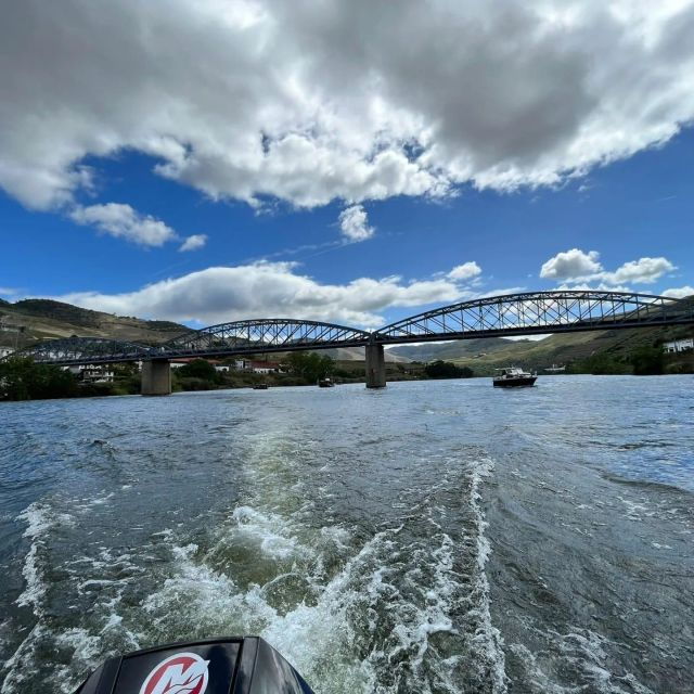 pinhao-douro-river-1h-boat-trip-with-port-wine