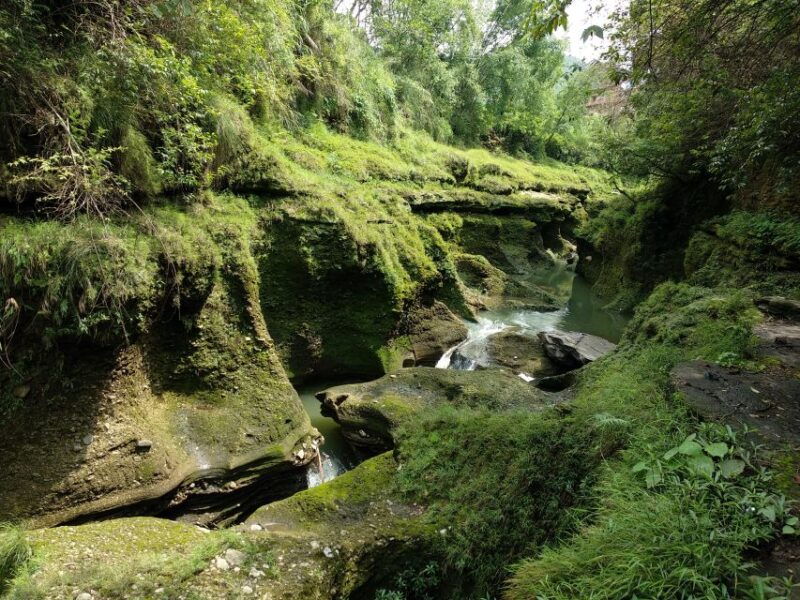 pokhara-devis-fall-cave-and-pagoda-hill-half-day-tour