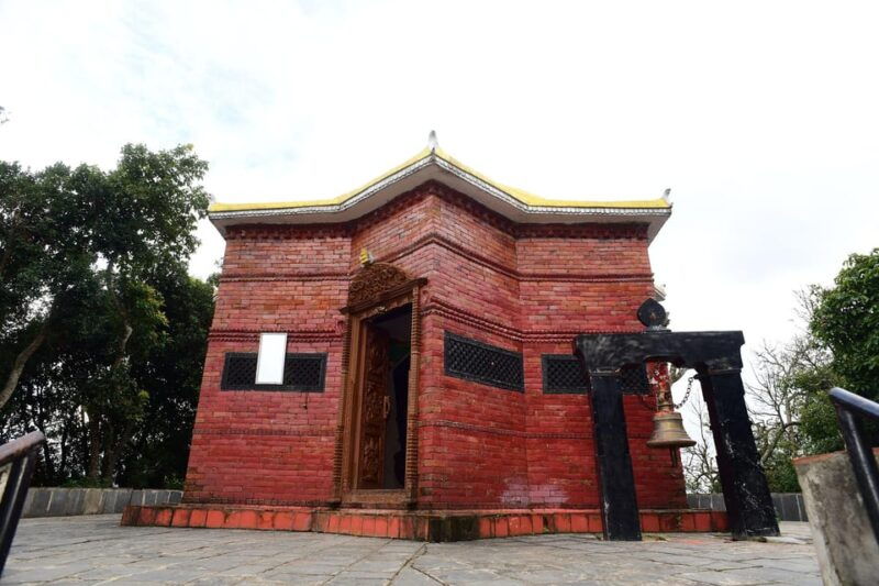 pokhara-sightseeing-by-bus-day-trip-2