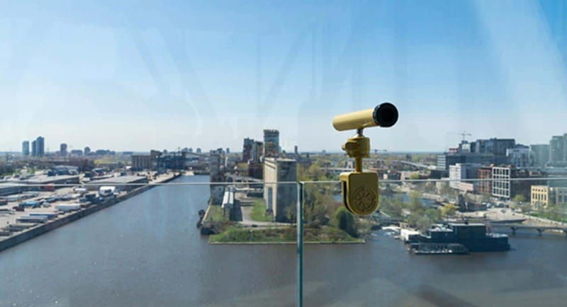 port-of-montreal-glass-tower-entry-with-exhibits