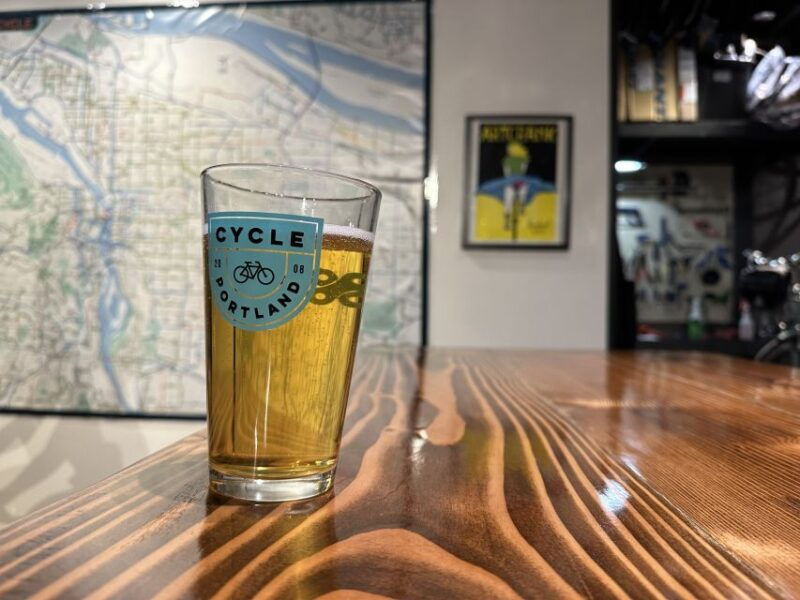 portland-guided-bike-tour-with-brewery-visits