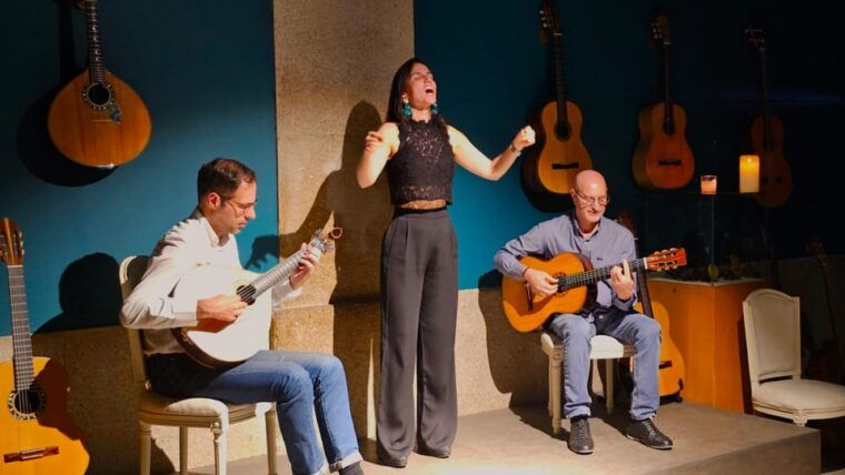 porto-historic-sao-bento-station-fado-show-w-port-wine