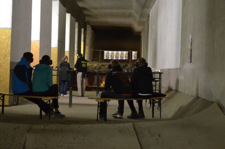 prague-1-5-hour-ak47-shooting-range-experience