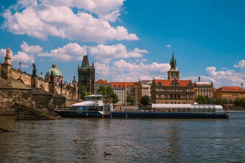 prague-evening-vltava-river-eco-cruise-with-prosecco