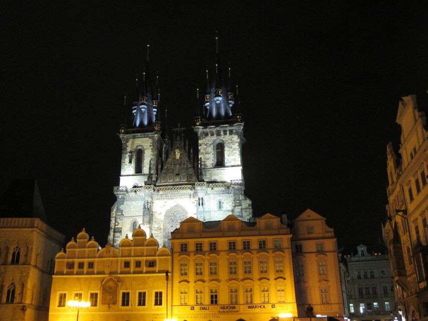prague-plague-doctor-old-town-history-walking-tour