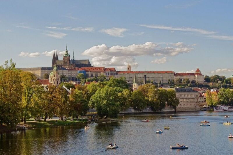 prague-prague-castle-and-lobkowicz-palace-entry-tickets