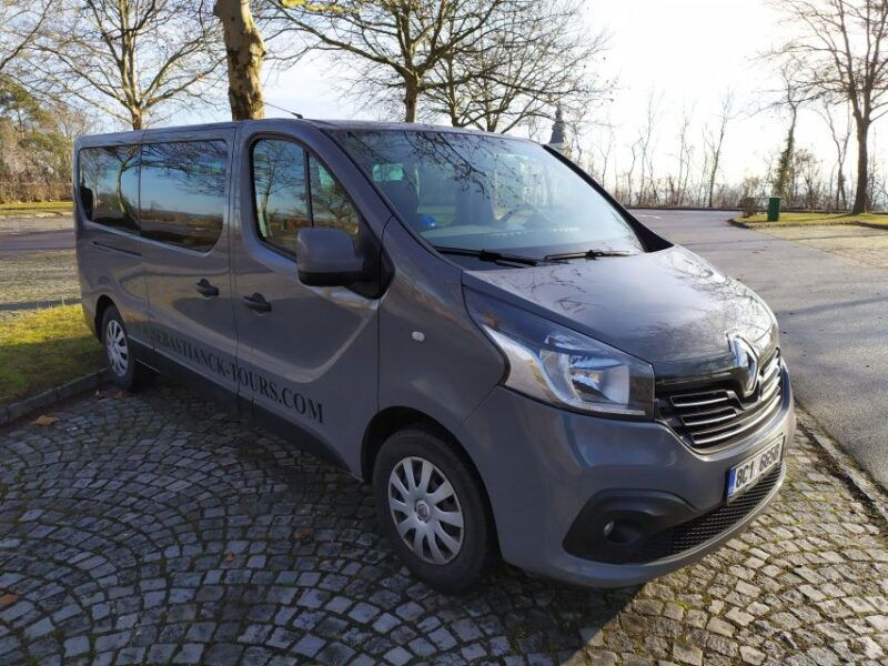 prague-sightseeing-transfer-to-salzburg-via-cesky-krumlov