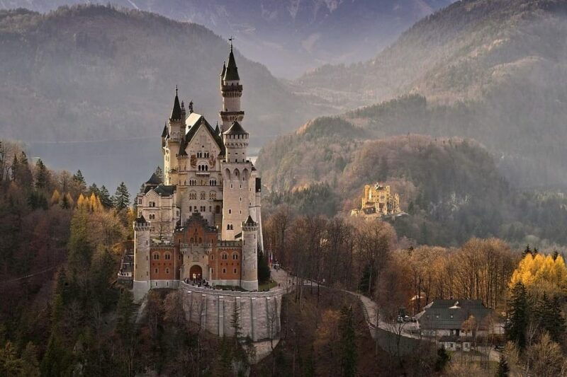 private-driver-munich-to-neuschwanstein-linderhof-ettal