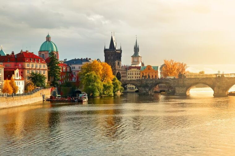 private-guided-day-tour-from-munich-to-prague-and-back