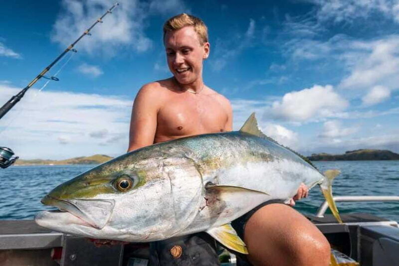 private-one-day-fishing-adventure-to-gili-renggit