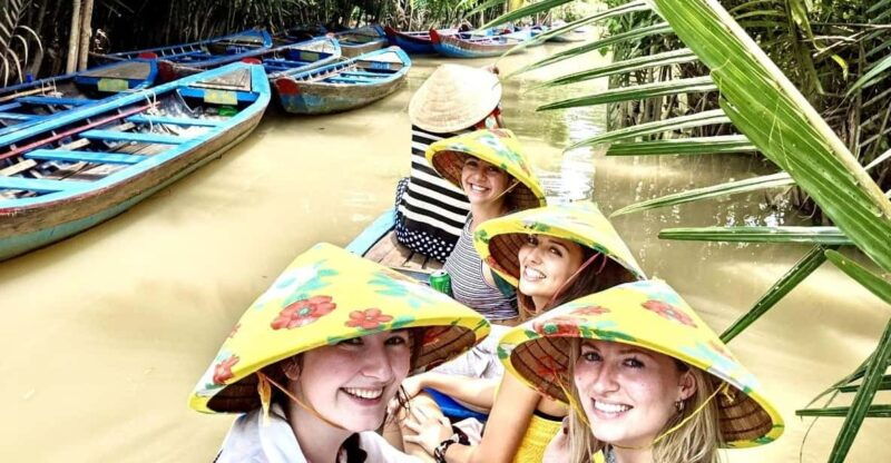 private-tour-to-mekong-delta-vinh-trang-pagoda-1-day