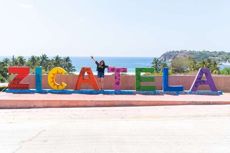 puerto-escondido-boat-cruise-and-market-visit