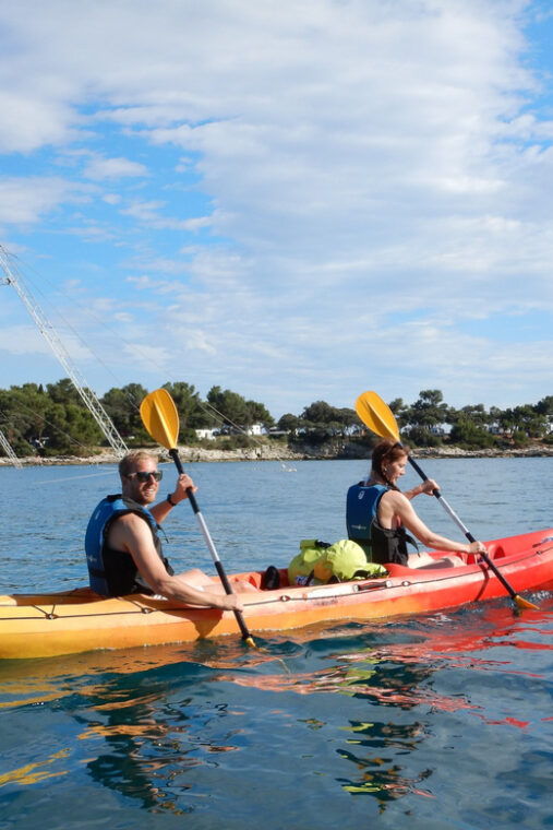 pula-3-hrs-kayak-cliffs-snorkeling-small-group-adventure