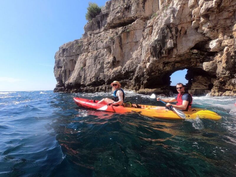 pula-sea-adventure-boat-kayak-snorkeling-cliff-jumps