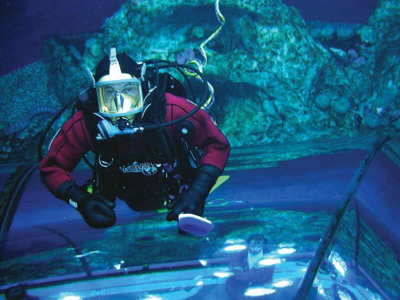 quebec-aquarium-of-quebec-entry-ticket