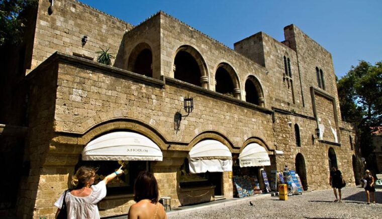 rhodes-private-medieval-city-treasure-hunt-with-food-stops