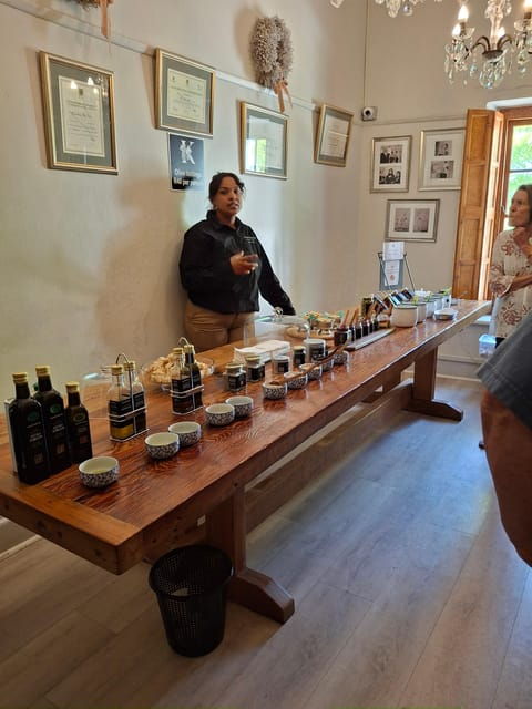 riebeek-kasteel-winetasting-olive-and-port-tasting-tour