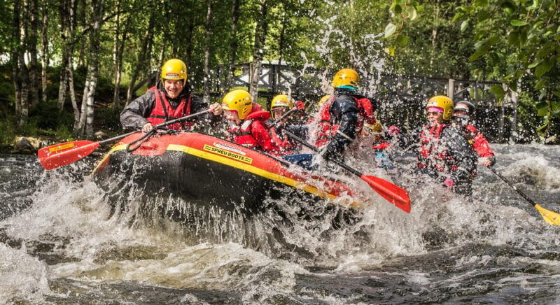 river-rafting-through-the-national-park