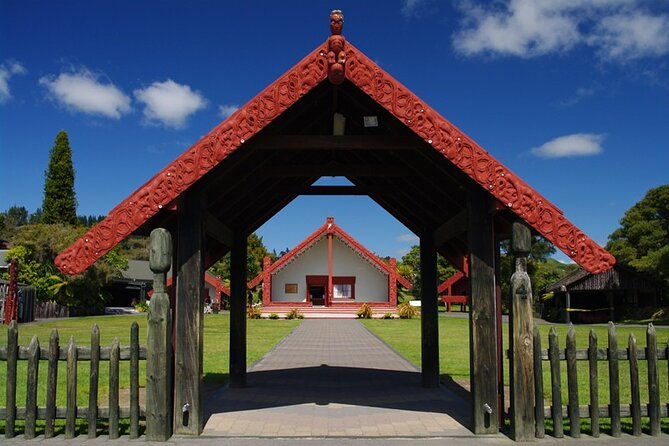 Rotorua Discovery Te Puia Tour - FAQs