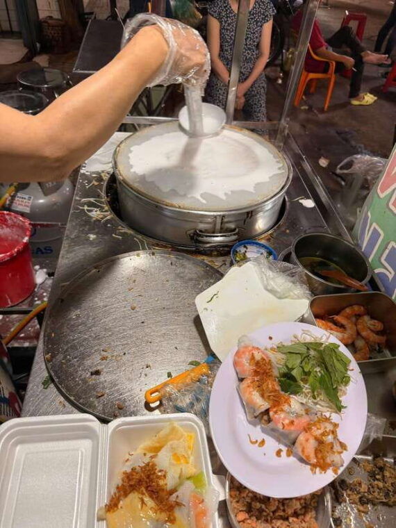 saigon-food-tour-by-scooter-non-vegan-or-vegan-options