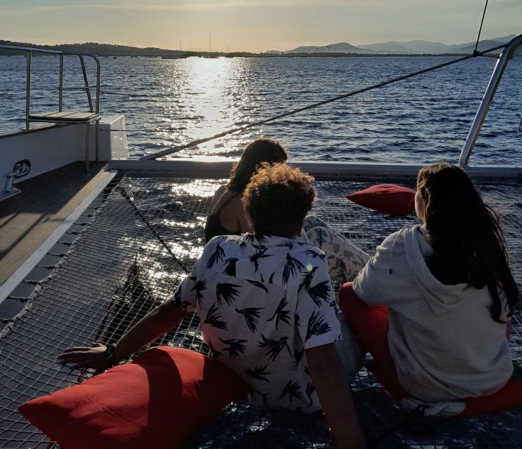 saint-raphael-sunset-cruise-cape-dramont-golden-island