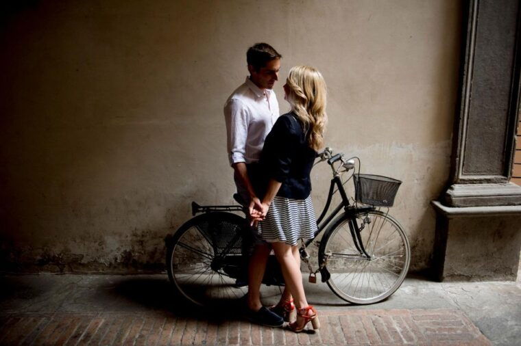 san-gimignano-photo-service-shoot-for-couples-and-families