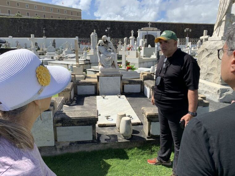 san-juan-ghosts-and-spooky-history-walking-tour