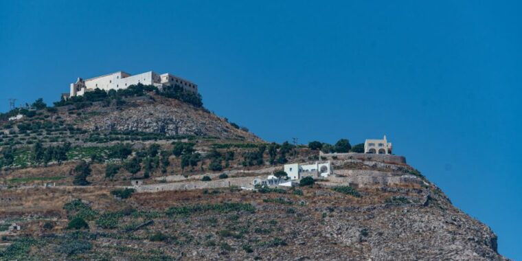 santorini-sunset-guided-tour-with-hotel-pickup