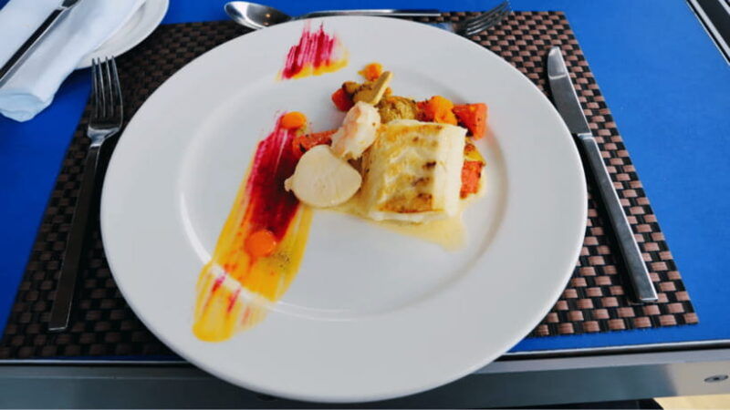 sanya-dinner-in-the-sky-at-sanya-air-restaurant
