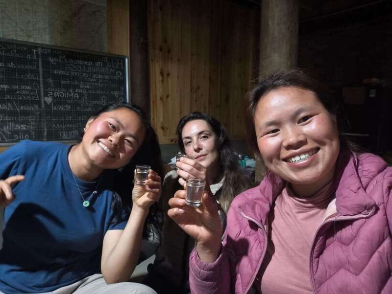 sapa-1-day-trek-from-mountain-to-village-with-local-guide