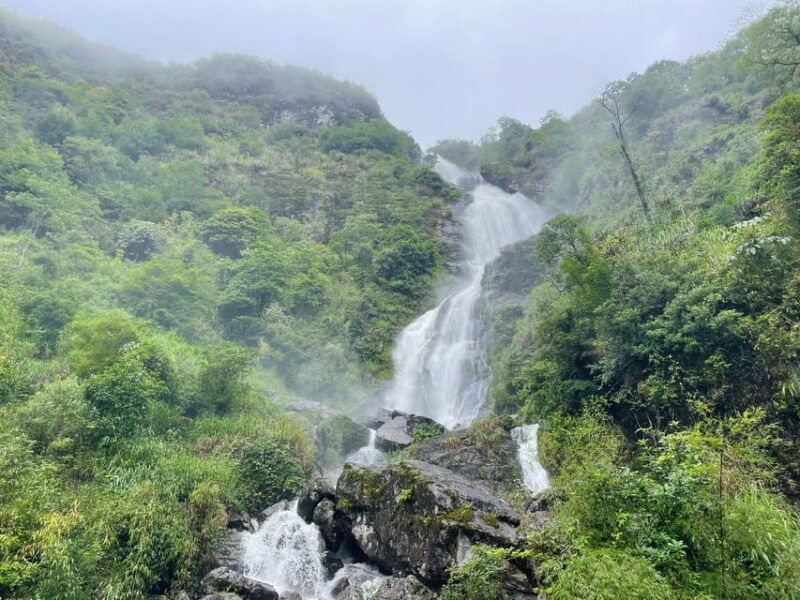 sapa-motorbike-tour-1-day-visit-waterfalls-local-villages