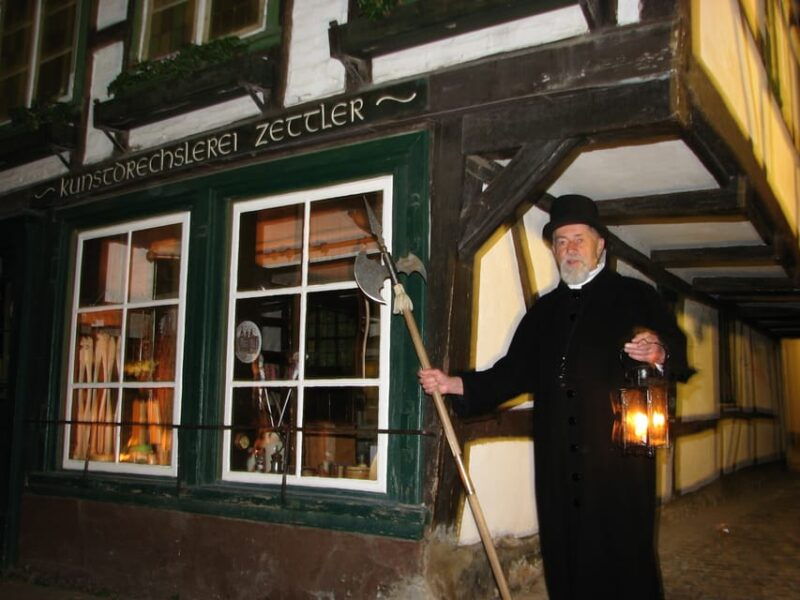 schwerin-tour-with-the-night-watchman