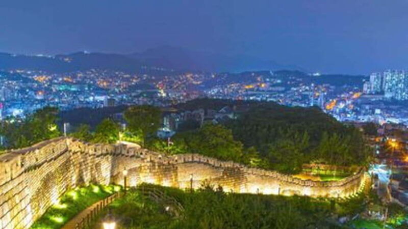 seoul-evening-tourgwangjang-marketnaksan-parkeungbongsan